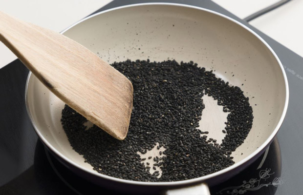 cach-lam-me-den-la-dua-thom-giu-dang-2