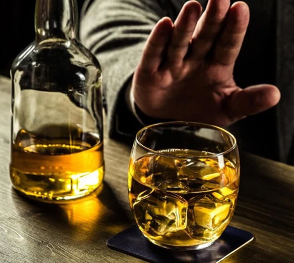 không nên sử dụng rượu bia