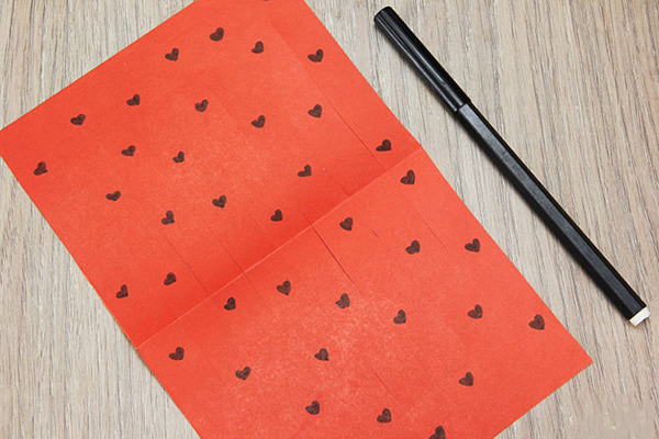 Lam-do-trang-tri-Tet-voi-long-den-handmade-4