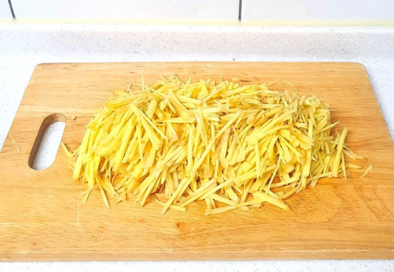 Trời lạnh làm si ro gừng mật ong phòng chống cảm cúm - Ảnh 2.