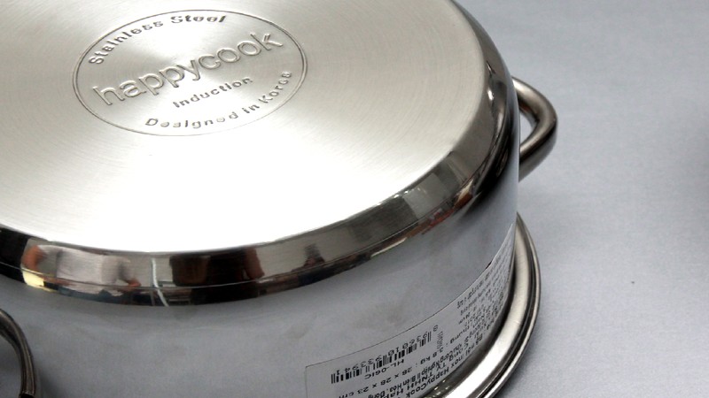 Chiếc nồi bóng loáng sau khi vệ sinh Chiếc nồi bóng loáng sau khi vệ sinh