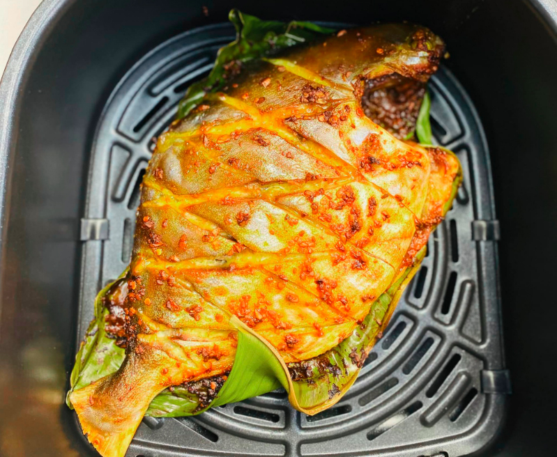 Đổi vị bữa ăn với cá chim nướng muối ớt - Ảnh 2. Đổi vị bữa ăn với cá chim nướng muối ớt - Ảnh 2.