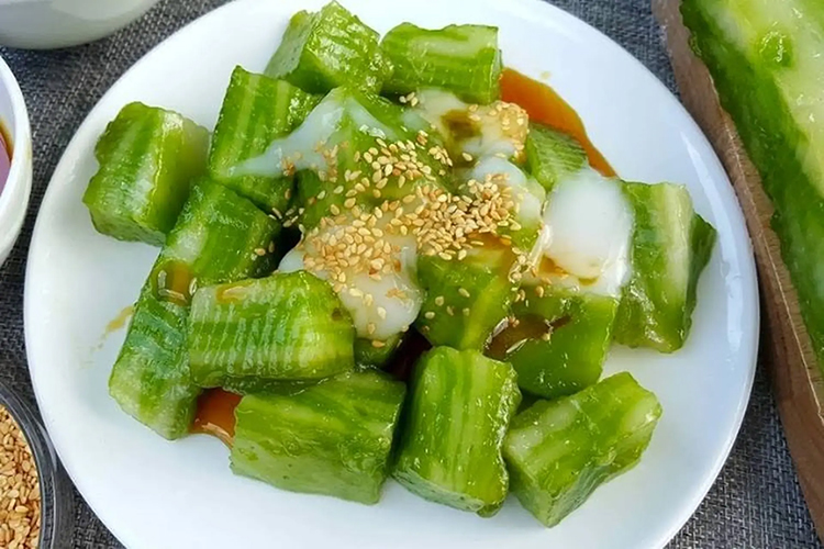 Các bước Cách làm bánh bột lọc lá dứa thơm ngon dẻo dai tại nhà