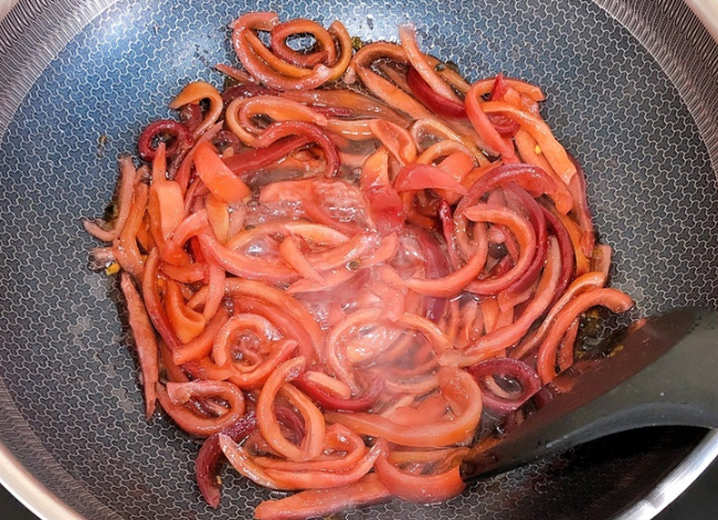 Tết này thử làm mứt vỏ chanh leo chua ngọt lạ miệng, ai thử cũng khen tấm tắc! - Ảnh 5.