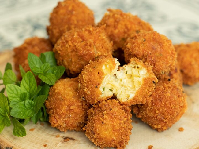 Khoai tây nghiền Aligot