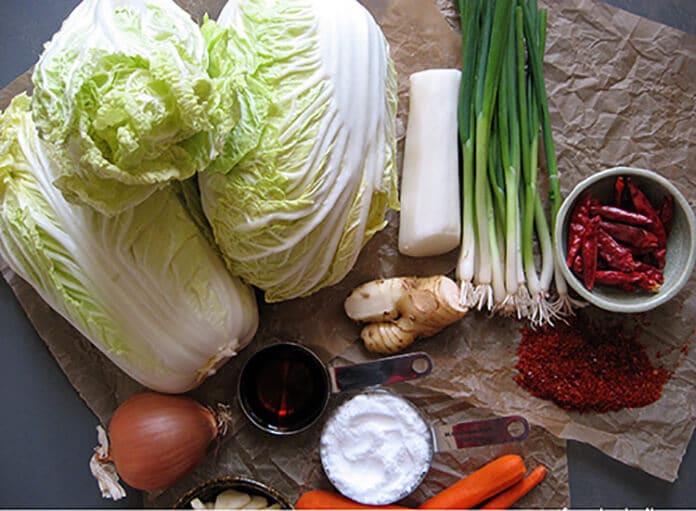 kim-chi-cu-cai-len-men-an-dung-chuan-me-1