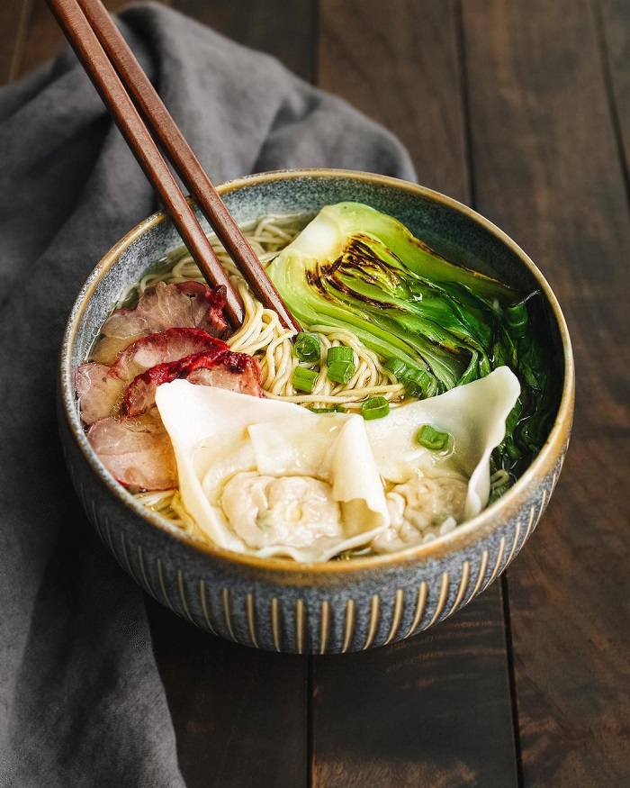 Mì hoành thánh là món mì ngon nhất châu Á rất thơm ngon Mì hoành thánh là món mì ngon nhất châu Á rất thơm ngon