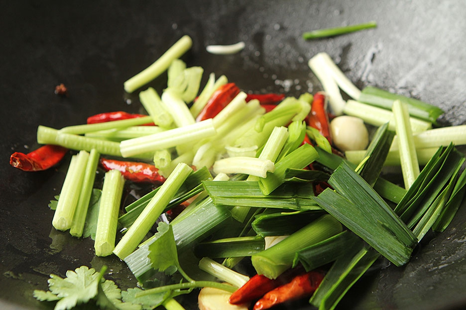 Bổ sung canxi, vitamin E giúp làm chậm quá trình lão hóa với món ăn cực đưa vị- Ảnh 4. Bổ sung canxi, vitamin E giúp làm chậm quá trình lão hóa với món ăn cực đưa vị- Ảnh 4.