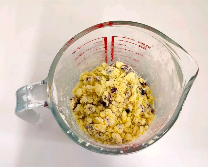 Sữa chua khô tự làm ăn vặt siêu ngon - Ảnh 2.