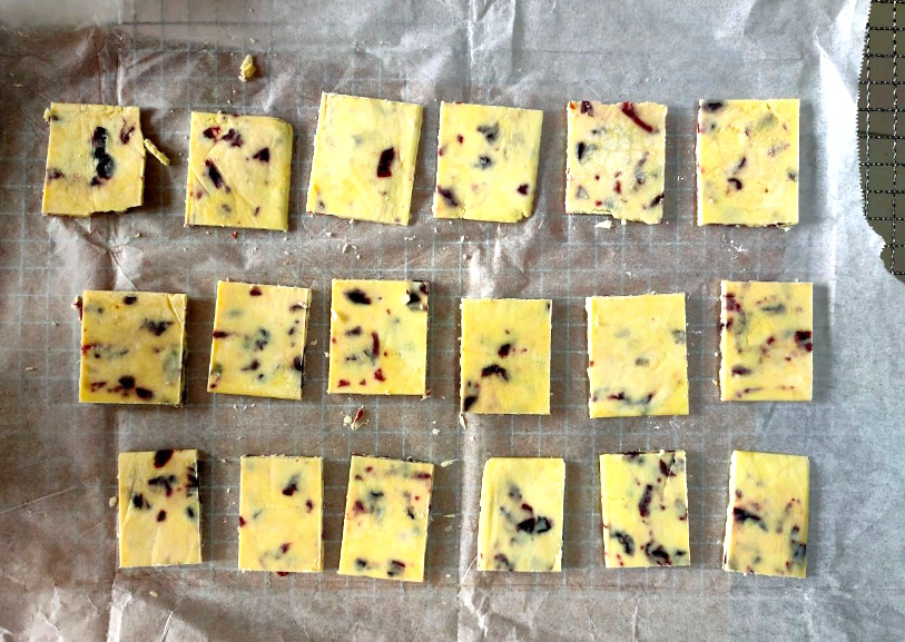 Sữa chua khô tự làm ăn vặt siêu ngon - Ảnh 6.