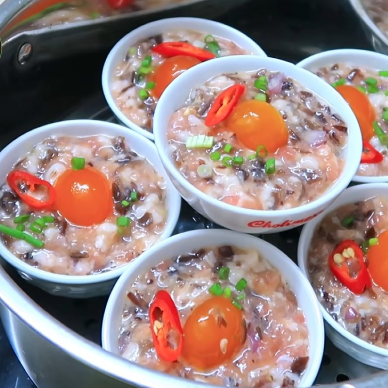 mach-chi-em-cach-lam-mon-thit-chung-trung-muoi-thom-ngon-moi-5