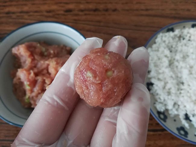 xoi-boc-thit-2-trong-1-kieu-nay-ca-nha-duoc-bua-sang-vua-ngon-lai-tien-bung-no-can-5