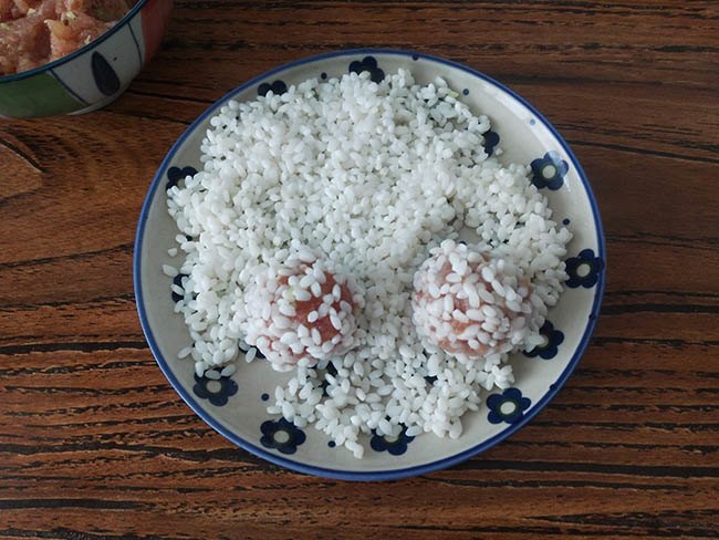 xoi-boc-thit-2-trong-1-kieu-nay-ca-nha-duoc-bua-sang-vua-ngon-lai-tien-bung-no-can-5