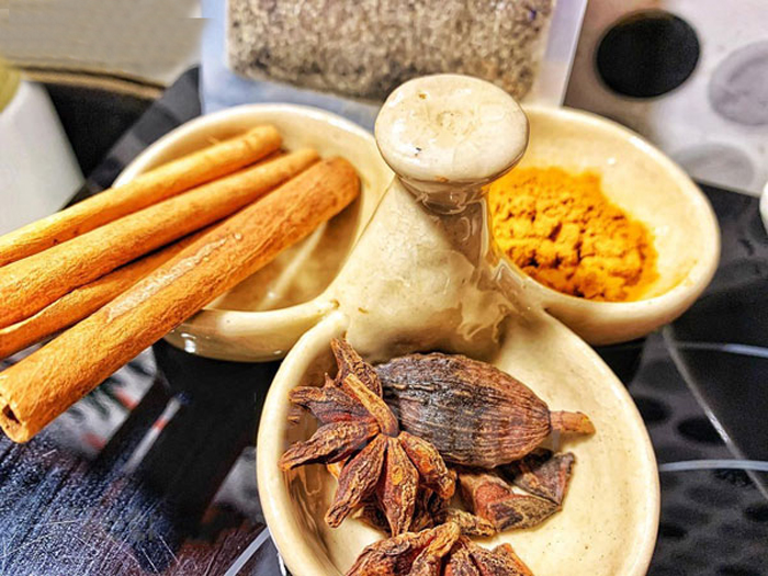 banh-mi-sot-vang-thom-ngon-dung-dieu-8