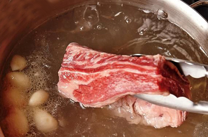 banh-mi-sot-vang-thom-ngon-dung-dieu-9