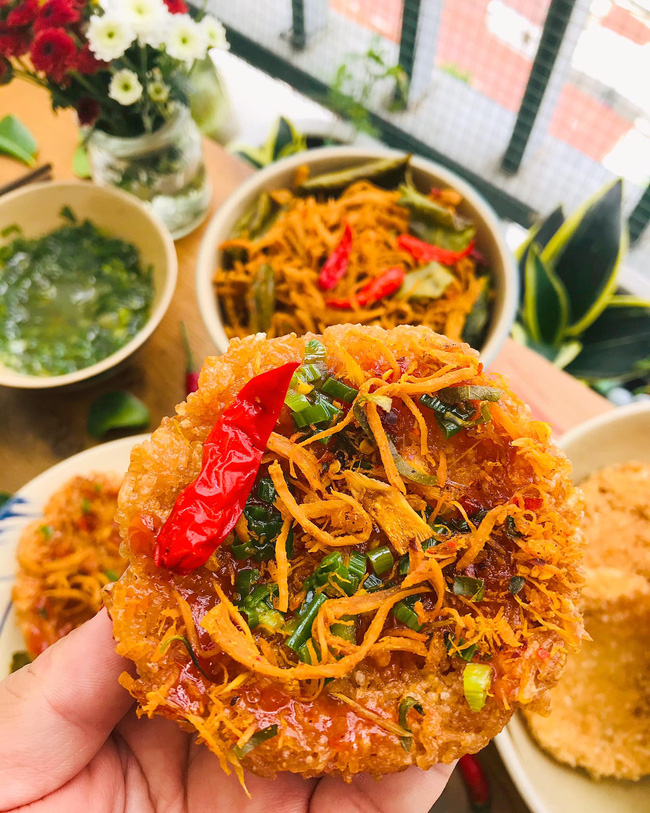 Cách làm cơm cháy mỡ hành bằng nồi chiên không dầu cực giòn ngon