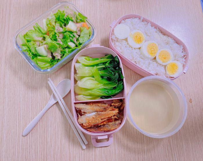 gai-xinh-mang-com-di-lam-chi-khoang-25K-15