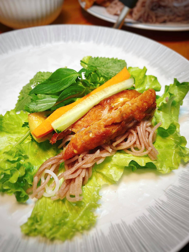 lam-nem-lui-chuan-vi-bang-noi-chien-khong-dau-6