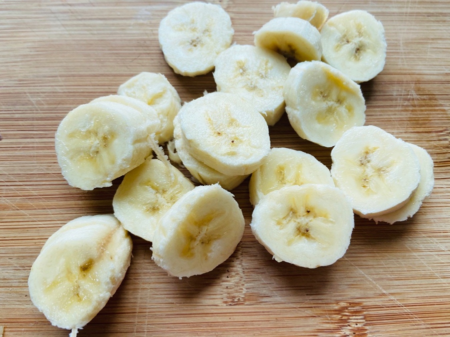 che-chuoi-yen-mach-ngon-mua-he-1