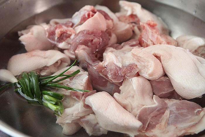 châm giò om cuối tuần