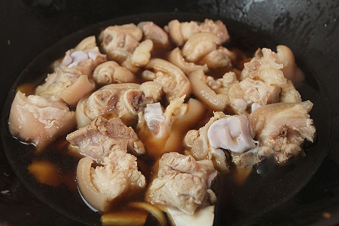 châm giò om dễ làm