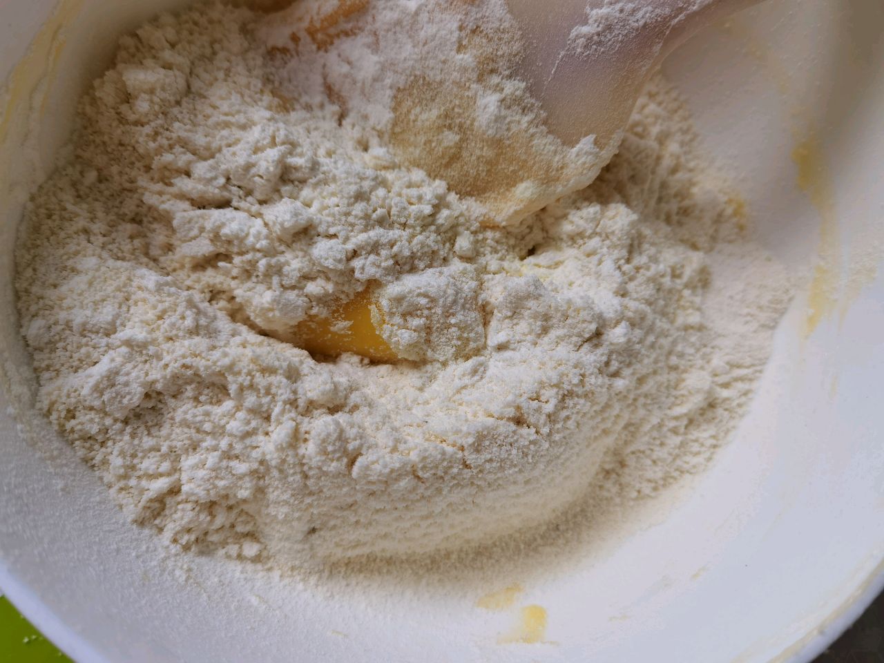 Tết mà có bánh hoa đào chua chua ngọt ngọt lại thơm nức này tiếp khách thì đúng là chuẩn không cần chỉnh! - Ảnh 4.