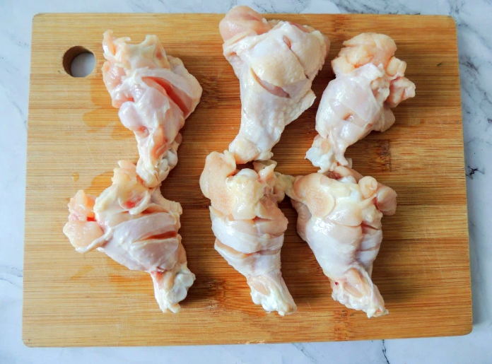 Cánh gà nướng chanh thơm ngon dễ làm - Ảnh 2.