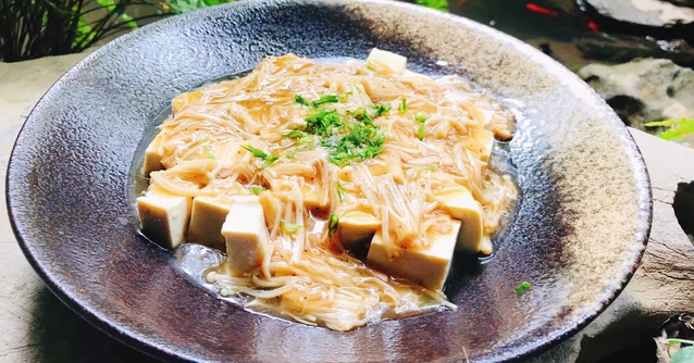 Loạt món ngon từ đậu phụ được Phó Tổng giám đốc xinh đẹp chia sẻ khiến chị em rần rần hưởng ứng! - Ảnh 8. Loạt món ngon từ đậu phụ được Phó Tổng giám đốc xinh đẹp chia sẻ khiến chị em rần rần hưởng ứng! - Ảnh 8.