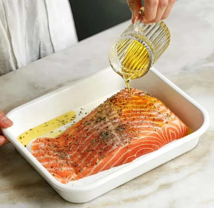 Nướng cá hồi theo cách này đảm bảo thơm nức không còn chút tanh - Ảnh 2.