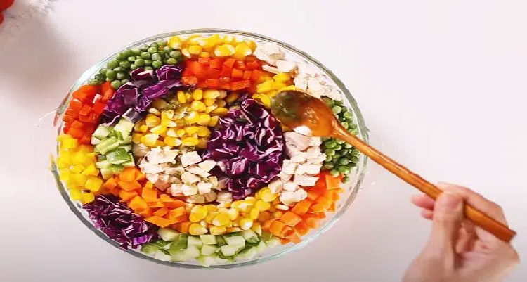 giam-can-sieu-hieu-qua-voi-salad-uc-ga-cau-vong-5