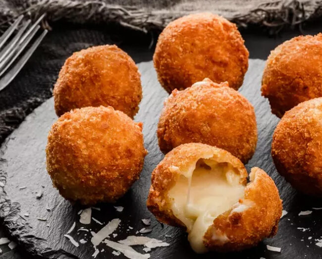 Thành phẩm khoai tây nghiền phô mai Aligot