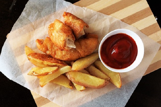 Bí quyết chiên cá tẩm bột giòn tan bên ngoài, mềm ẩm bên trong - Ảnh 8.