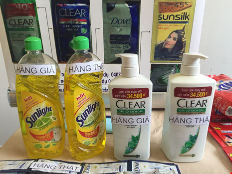 Bột nêm, bột giặt, dầu gội…giả như thật - 5