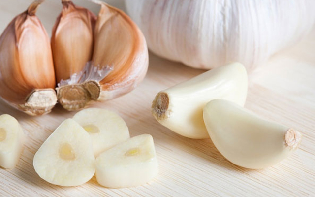 nhận biết tỏi trung quốc