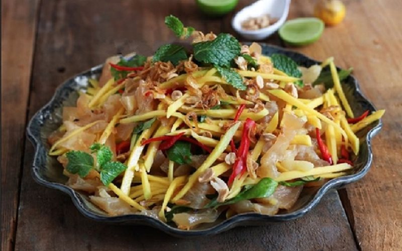 Gân bò trộn cóc non