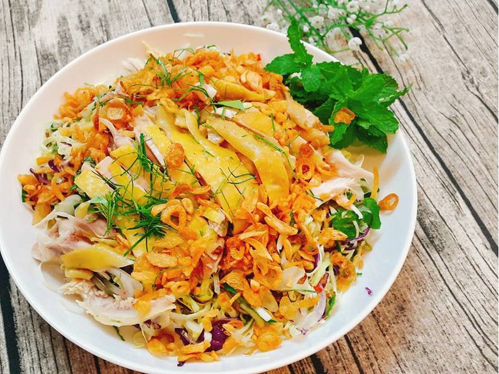 Món ngon 8/3 gỏi gà bắp cải