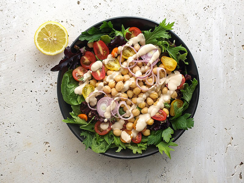 Sử dụng nước xốt mè rang làm salad chuẩn vị Nhật 