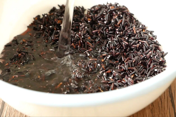 Hễ mùa đông tới là mẹ tôi nấu món chè này cho cả nhà, ăn vừa ấm nóng ngon lành lại tốt cho da dẻ - Ảnh 2.