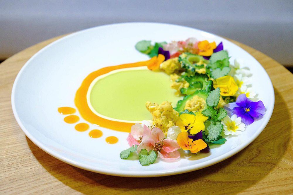 Chàng trai 10 hoa tay, nấu ăn như vẽ tranh, 6 năm tự nấu ăn, ăn một mình - 8