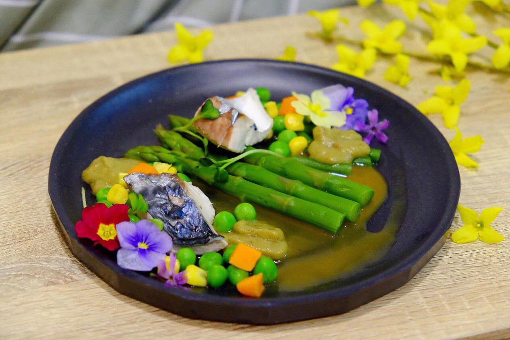 Chàng trai 10 hoa tay, nấu ăn như vẽ tranh, 6 năm tự nấu ăn, ăn một mình - 11