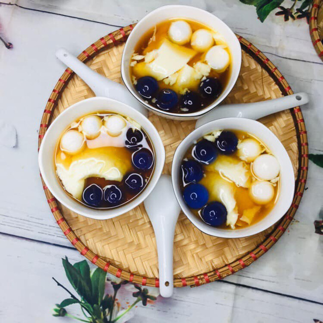 Mẹ 8x &quot;gây bão&quot; MXH với loạt món ăn xanh mướt từ hoa đậu biếc, chỉ nhìn đã thấy mát lịm tim! - Ảnh 5.