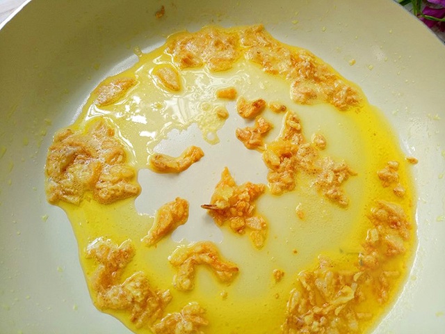 Tẩm bổ cho chồng bằng loại hải sản ngon rẻ - dễ làm này, đảm bảo  hai bạn lúc nào cũng như vợ chồng son, thậm chí chị em còn phải &quot;quỳ lạy xin tha&quot; - Ảnh 5.