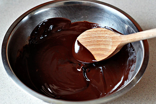 chocolate tan chảy