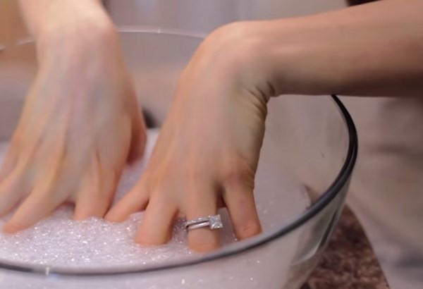 mẹo hay với nước rửa chén