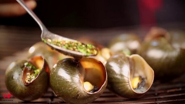 Ốc bươu nướng nước mắm