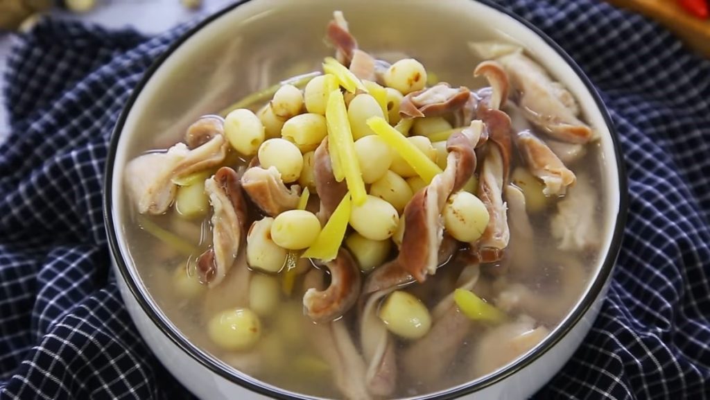 bao tử heo hầm hạt sen