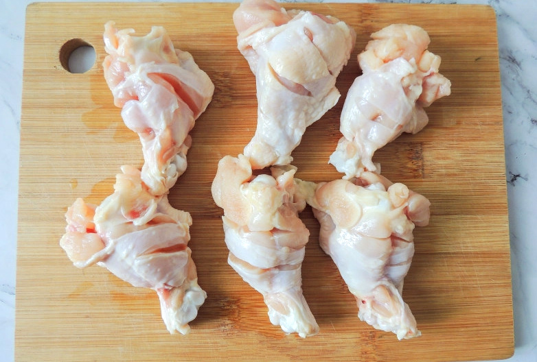 Cánh gà nướng chanh thơm ngon dễ làm - Ảnh 2.