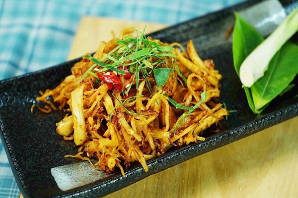 Khô gà món ăn vặt được yêu thích