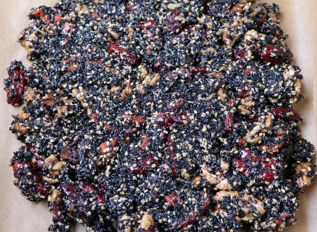 Cách làm kẹo mè táo đỏ cho ngày Tết đơn giản mà ngon afamily