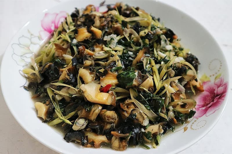 Món ốc bươu xào dừa